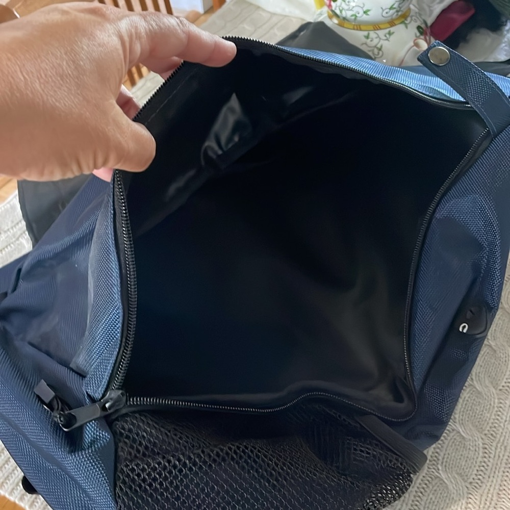 Aurorae backpack single sleeve. 4 zip compartments navy blue. Bottle holder - Picture 8 of 9